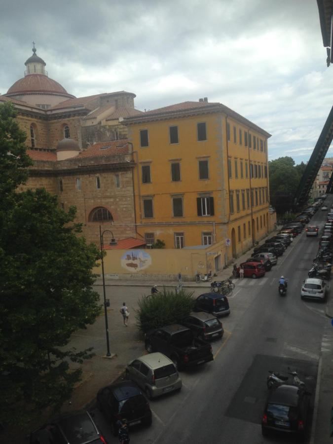 Hotel Casabase Livorno Exterior foto